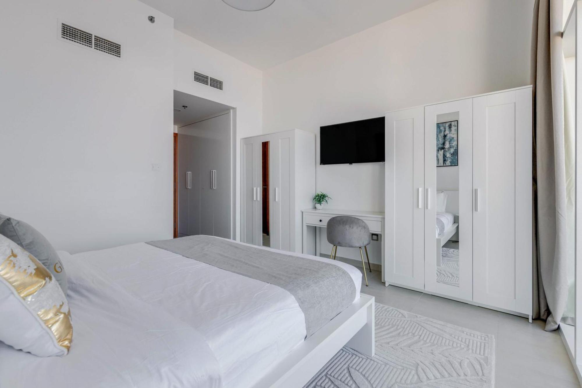 Luxury Azizi Mina Beachfront Apartments 迪拜 外观 照片