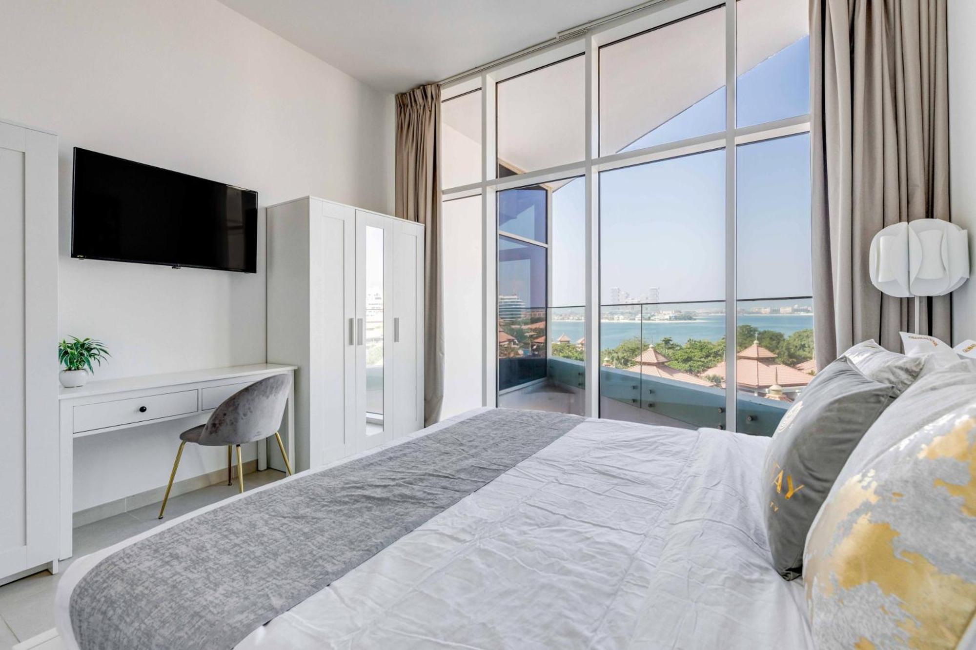 Luxury Azizi Mina Beachfront Apartments 迪拜 外观 照片